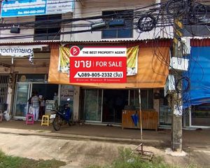 For Sale Retail Space 72 sqm in Si Maha Phot, Prachin Buri, Thailand